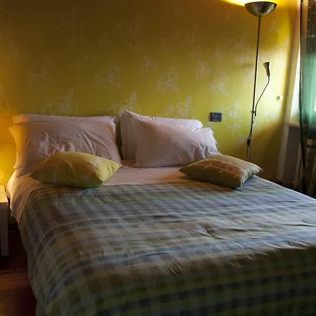 B&B In The Sun Bed and Breakfast